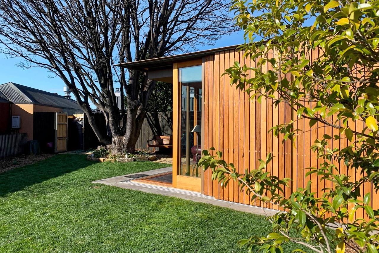 Fusilier Cottage: Luxury Boutique In Battery Point