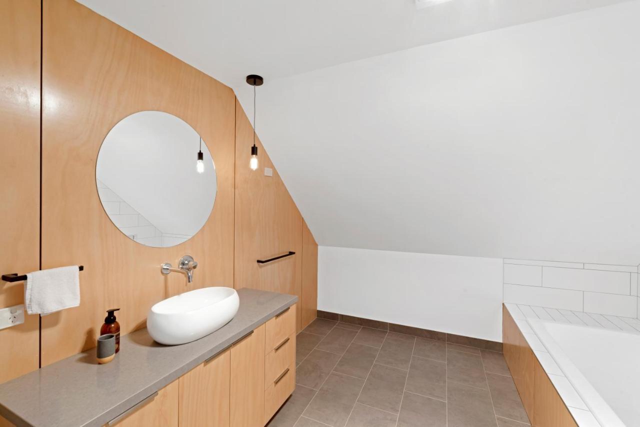 Holiday home Relax At Ridgeway - Native Bushland Views *