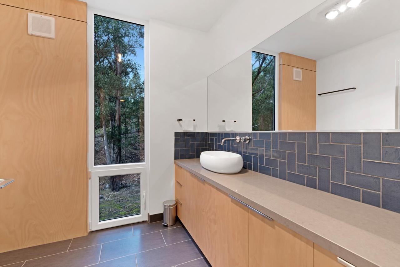 Relax At Ridgeway - Native Bushland Views * Hobart