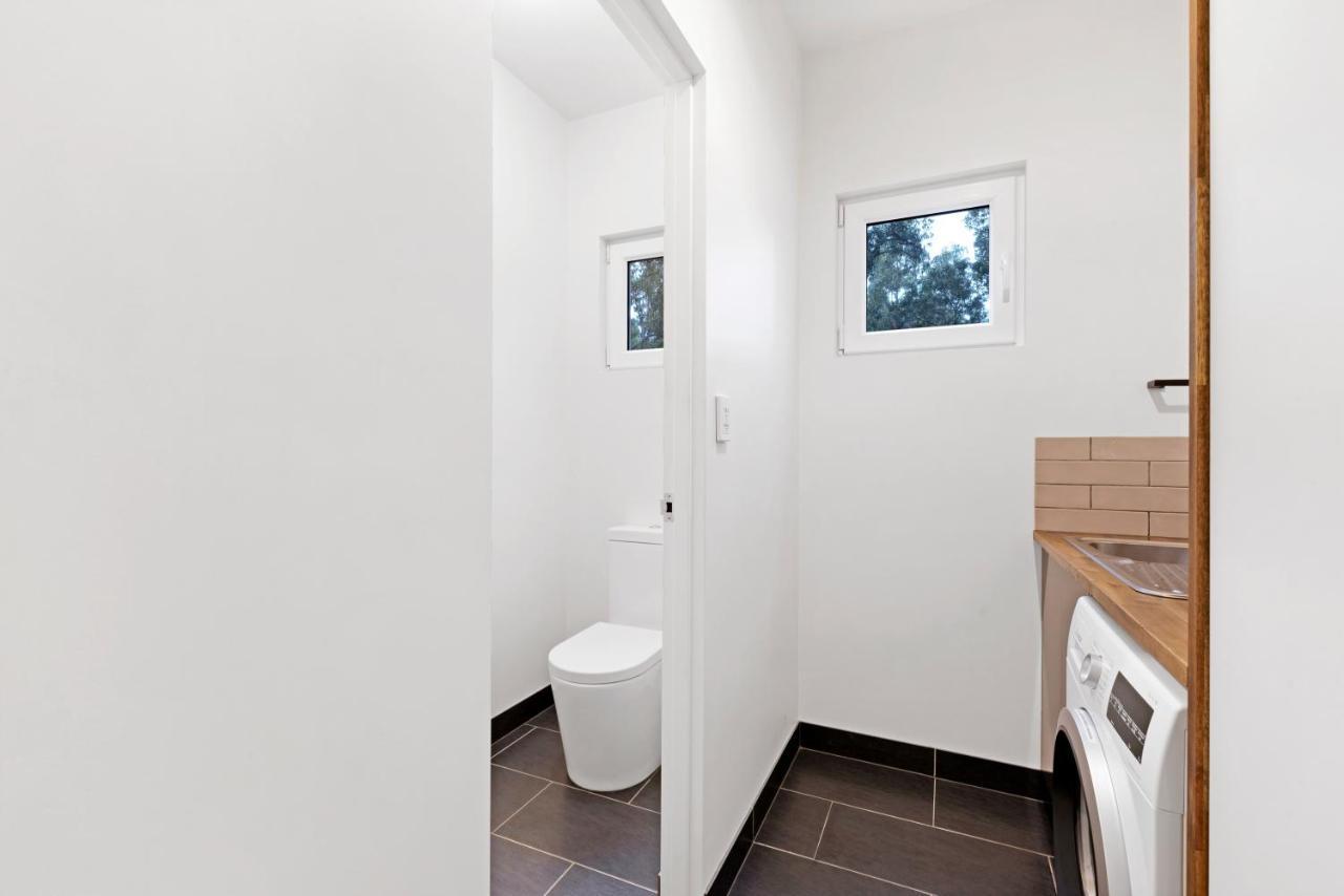 Relax At Ridgeway - Native Bushland Views Holiday home *