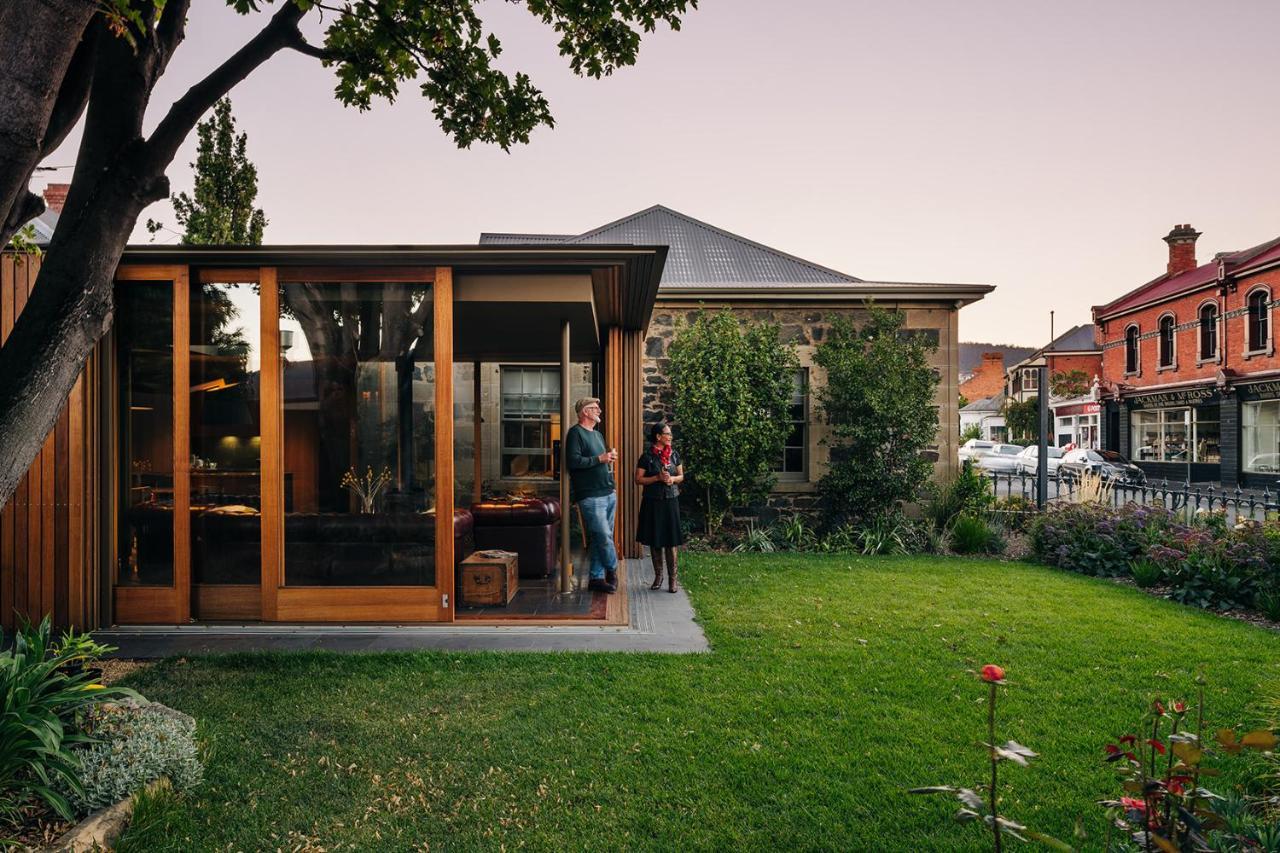 Fusilier Cottage: Luxury Boutique In Battery Point