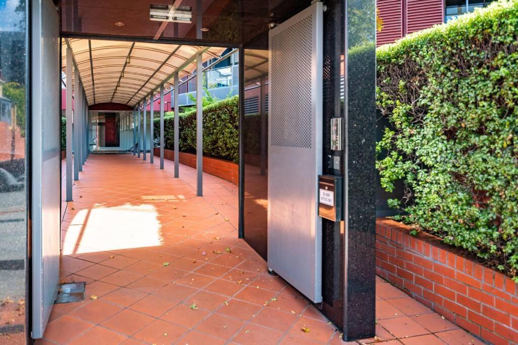 Apartment Sub Penthouse Luxe Suit, Cbd, Secure Parking, Hobart