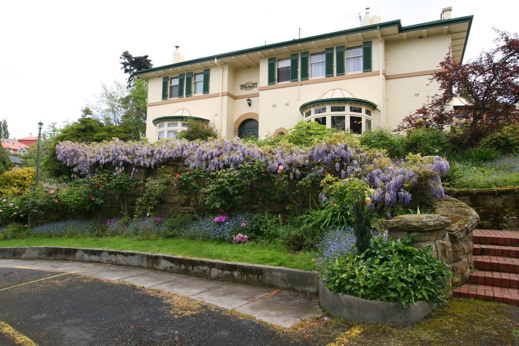 Elms Of 4* Hobart