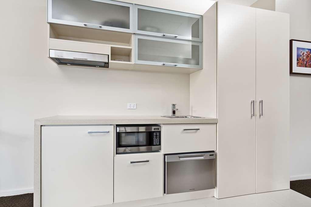Racv Hotel 4*