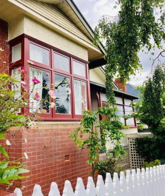 Holiday home Warwick St Retreat! 3 Bedroom House With Parking Hobart