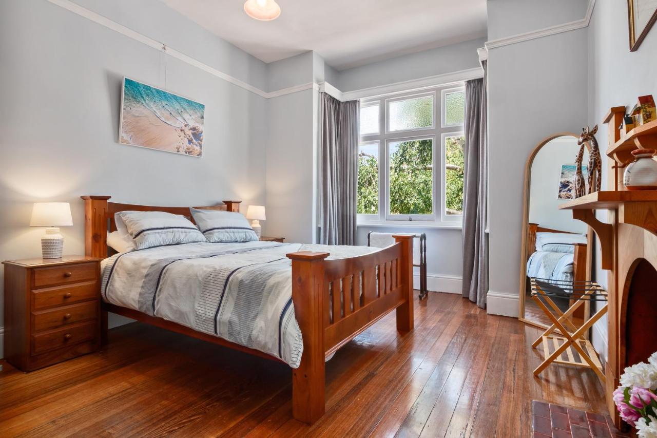 Warwick St Retreat! 3 Bedroom House With Parking * Hobart