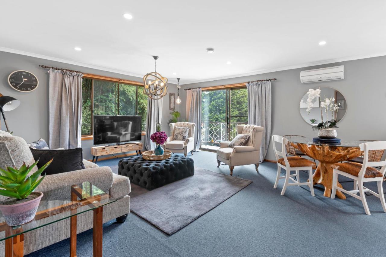Apartment Soho Vibes On Davey - 2 Bedroom Unit - Free Parking - Free Wifi *