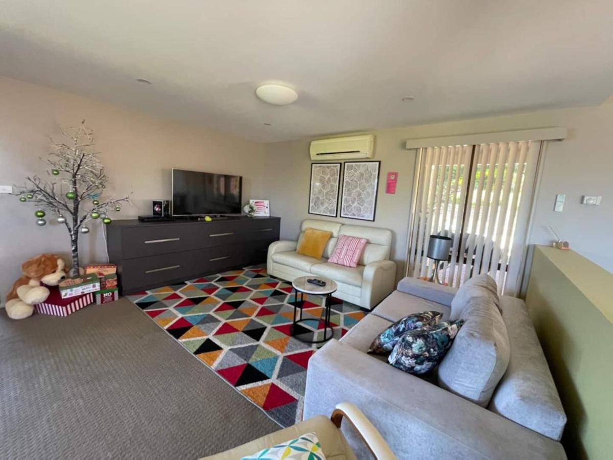Panoramic View With Spas Apartment Hobart