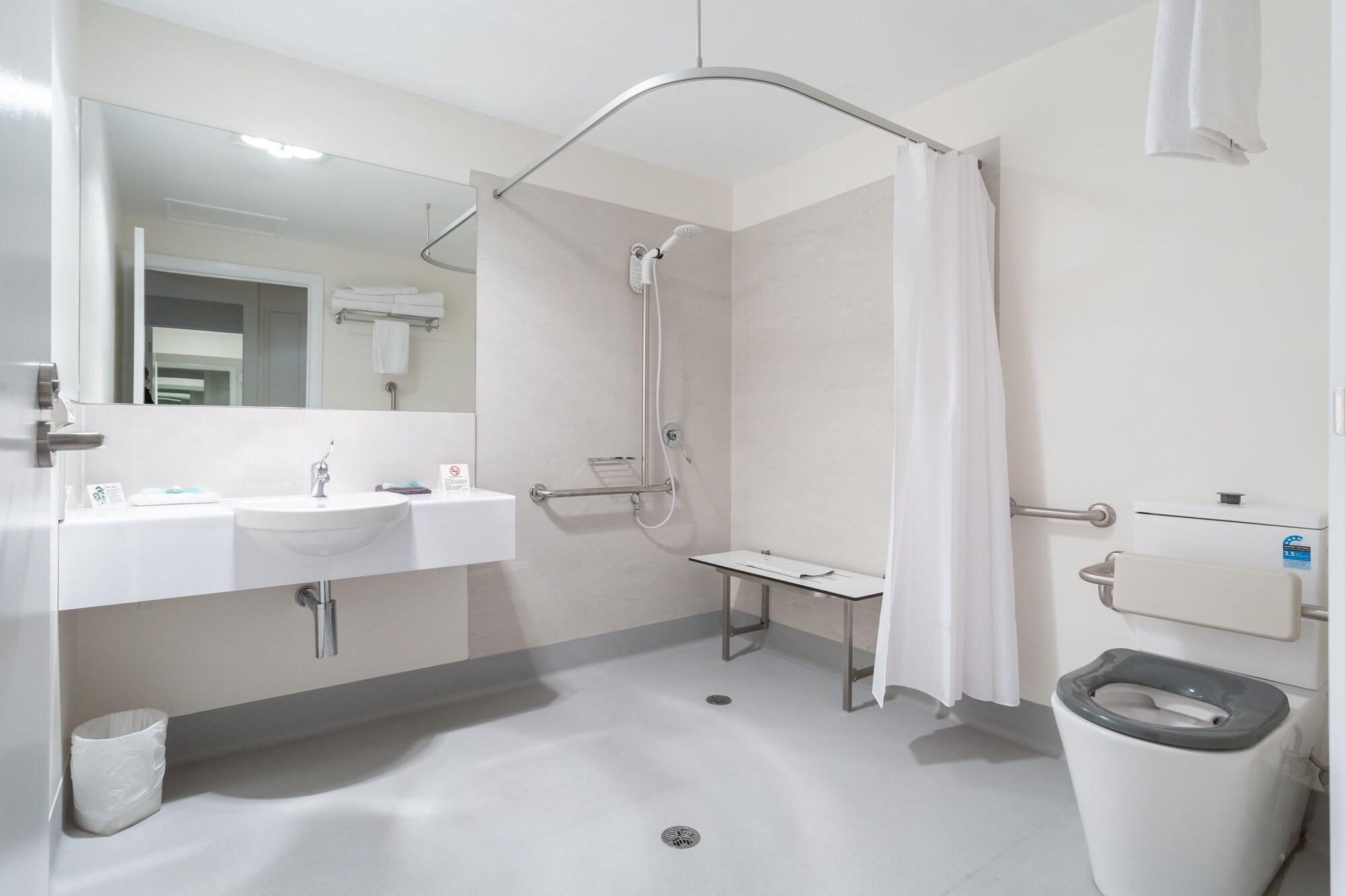 Motel Mayfair Plaza And 4*