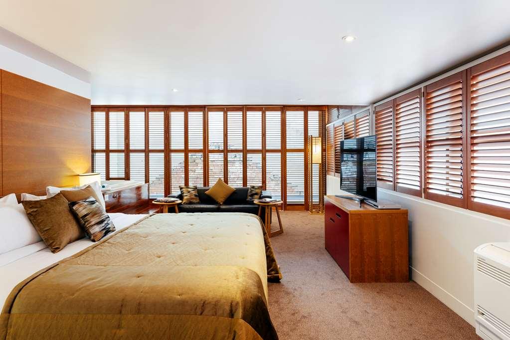 The Henry Jones Art 5* Hobart