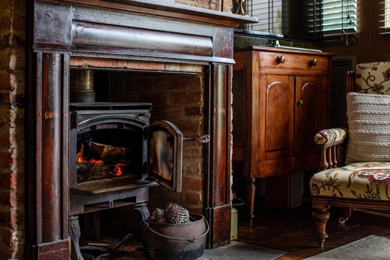 The Corinda Collection * Hobart