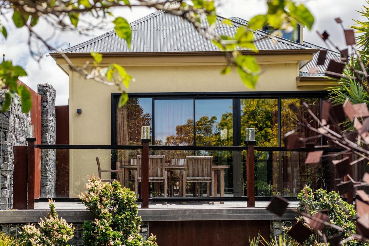 Corinda Contemporary * Hobart
