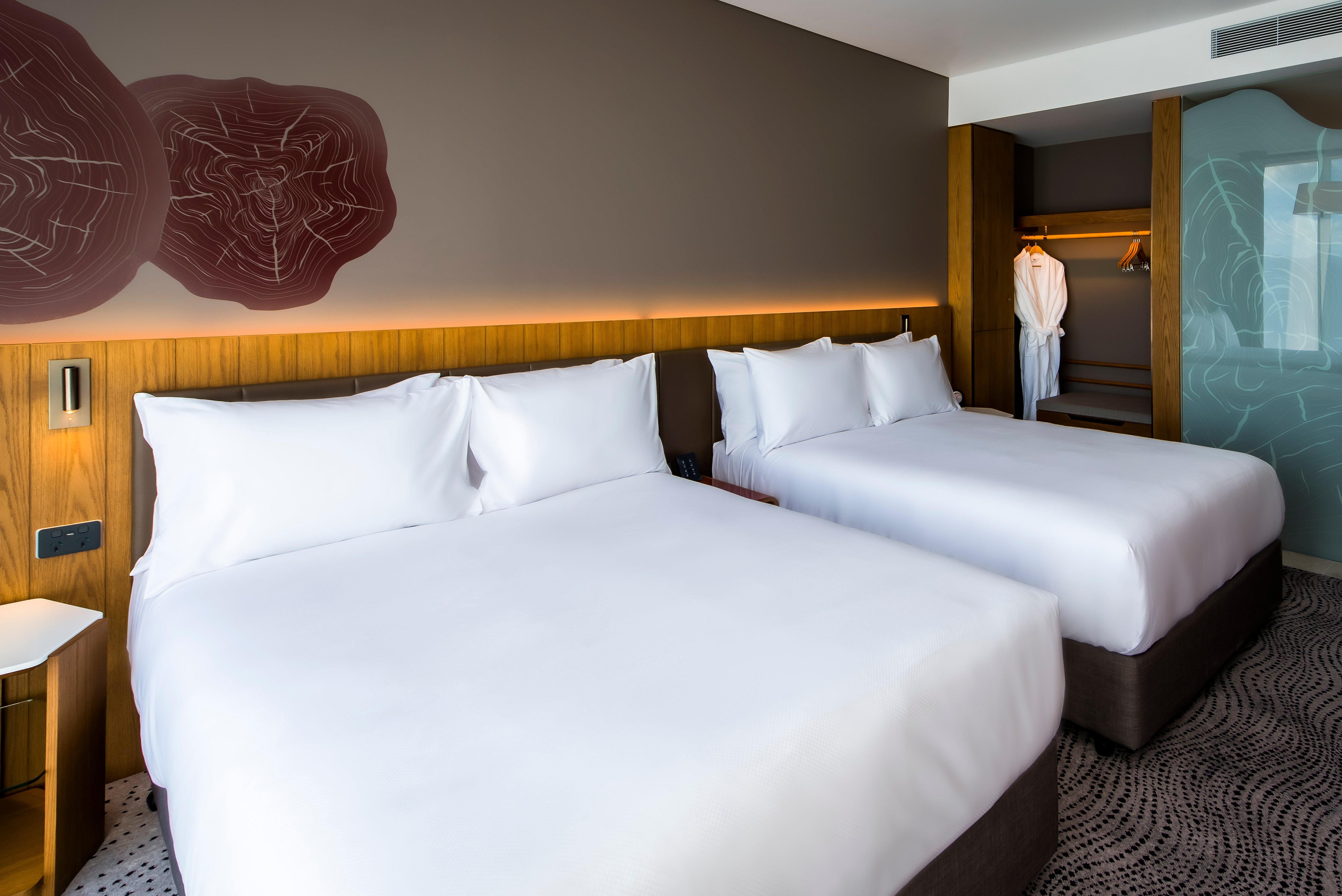 Crowne Plaza By Ihg Hotel 4*