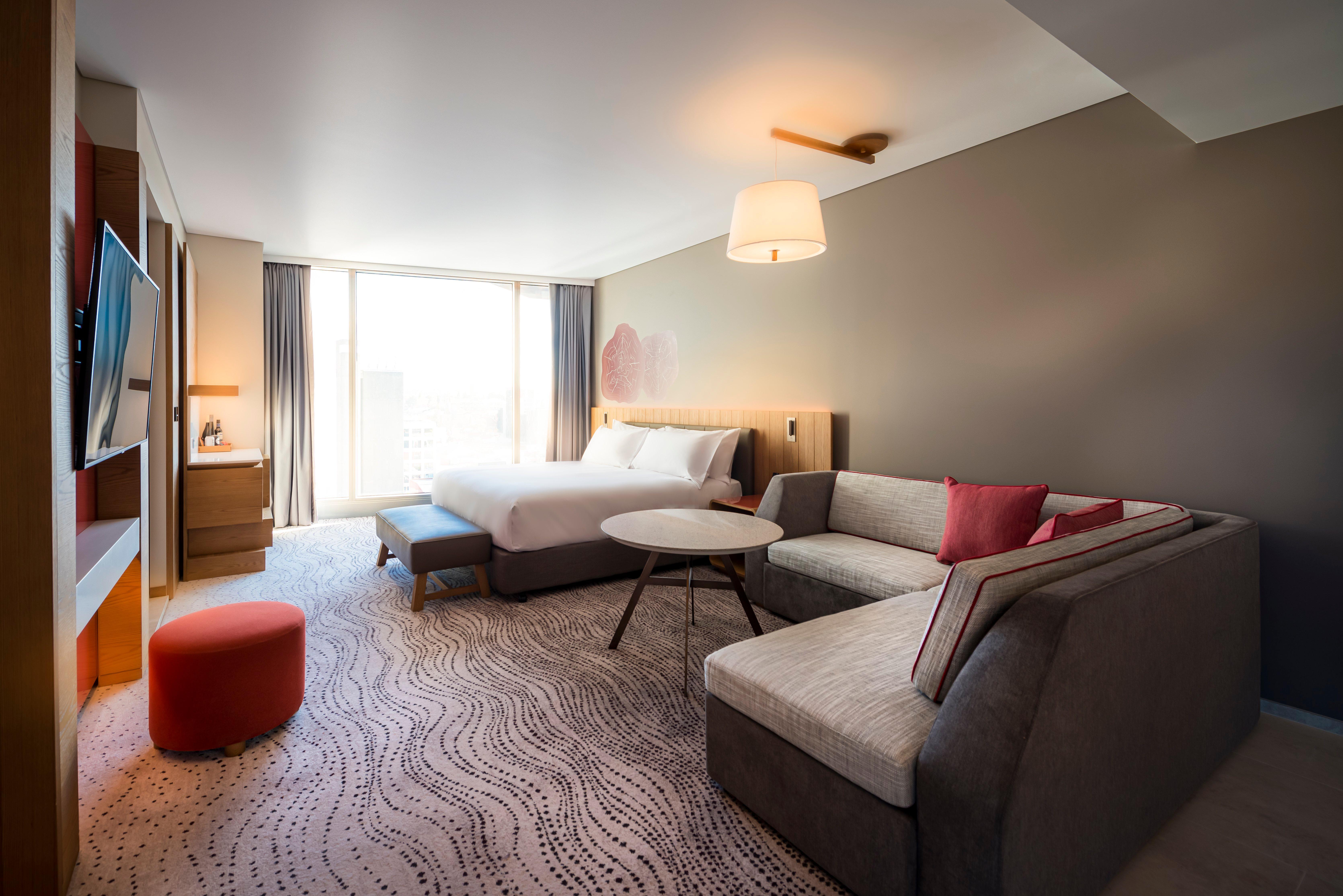 Crowne Plaza By Ihg Hotel 4*