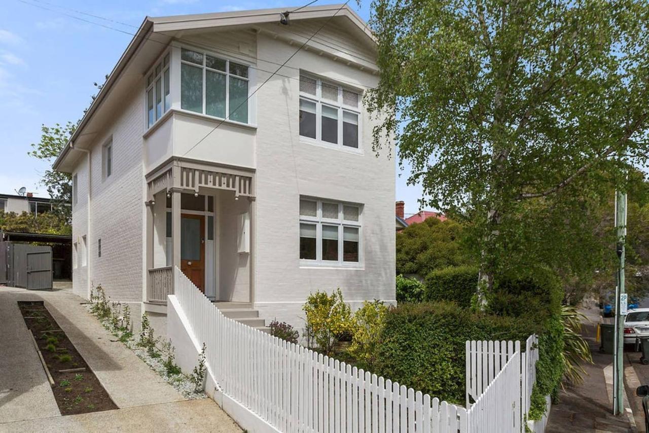 Pillinger Street - Character-rich Meets Contemporary Holiday home *