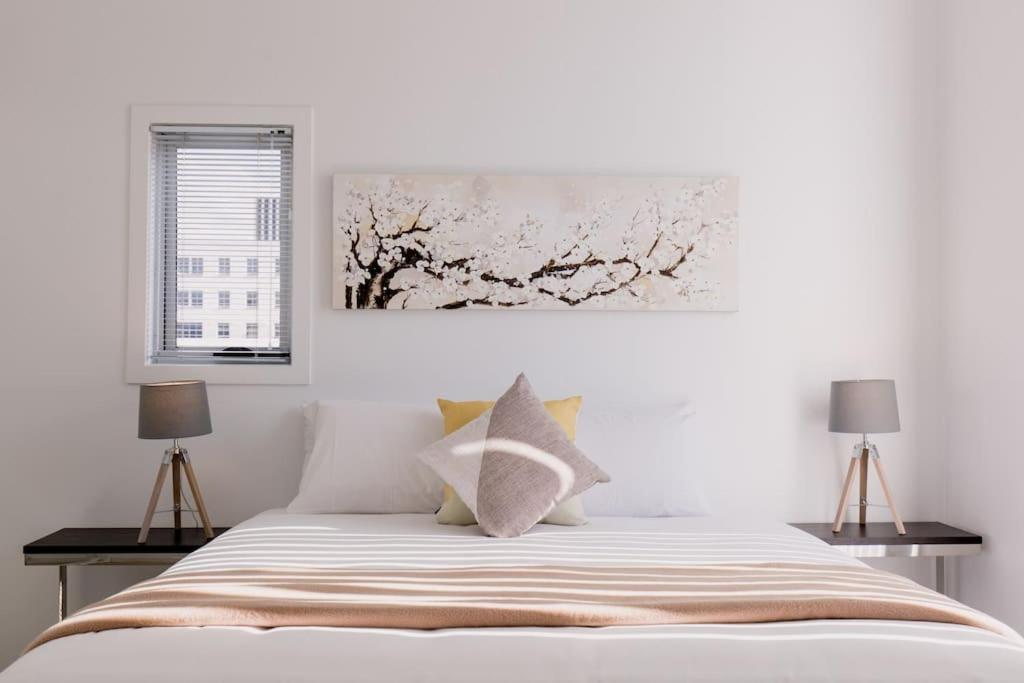 Spacious Townhouse Comfort In Hobart's Heart Holiday home Hobart