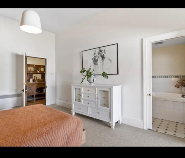 Apartment Elgin Hobart