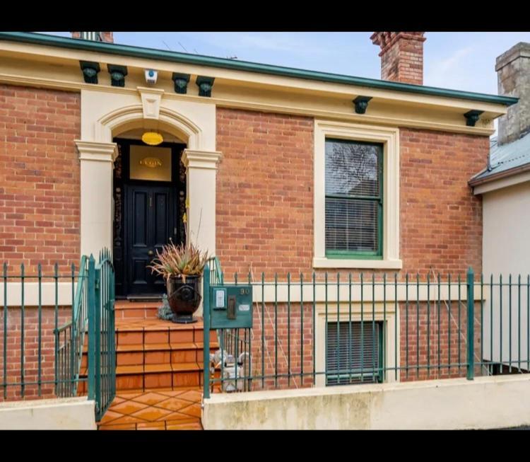 Elgin Apartment