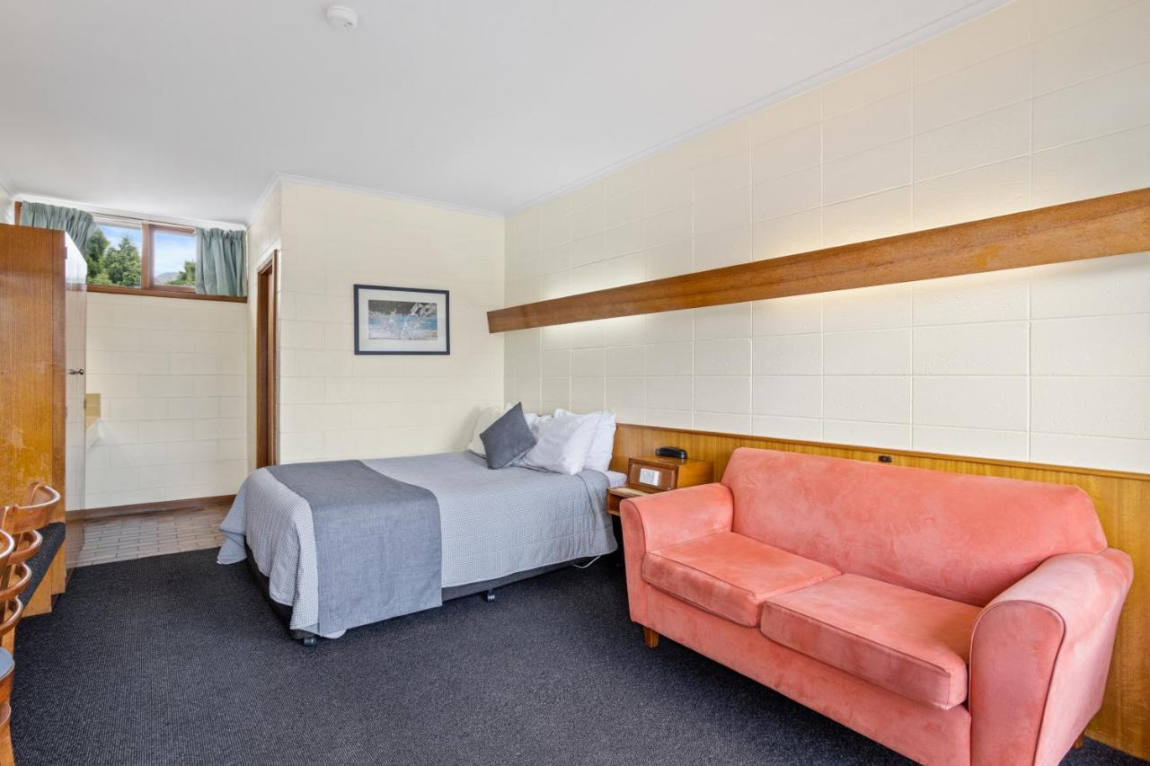 Aparthotel Riverfront & 3*