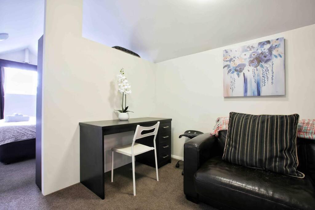 - Beautiful Apartment