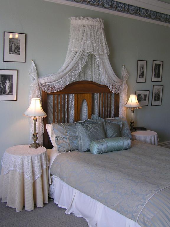 Undine Colonial Bed & Breakfast Hobart