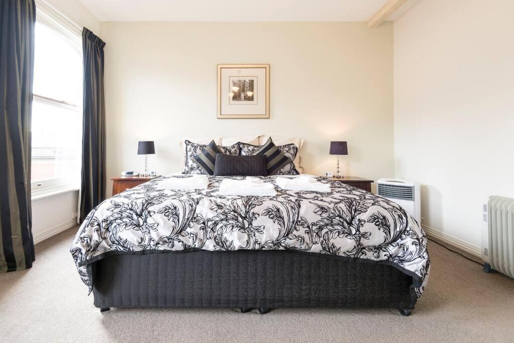 Cbd Premium Apartment, 3 Mins To Waterfront Apartment