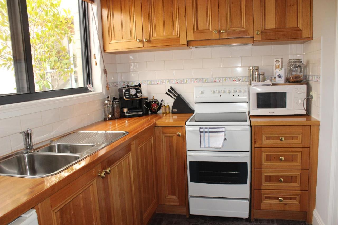 Coopers Battery Point Apartment