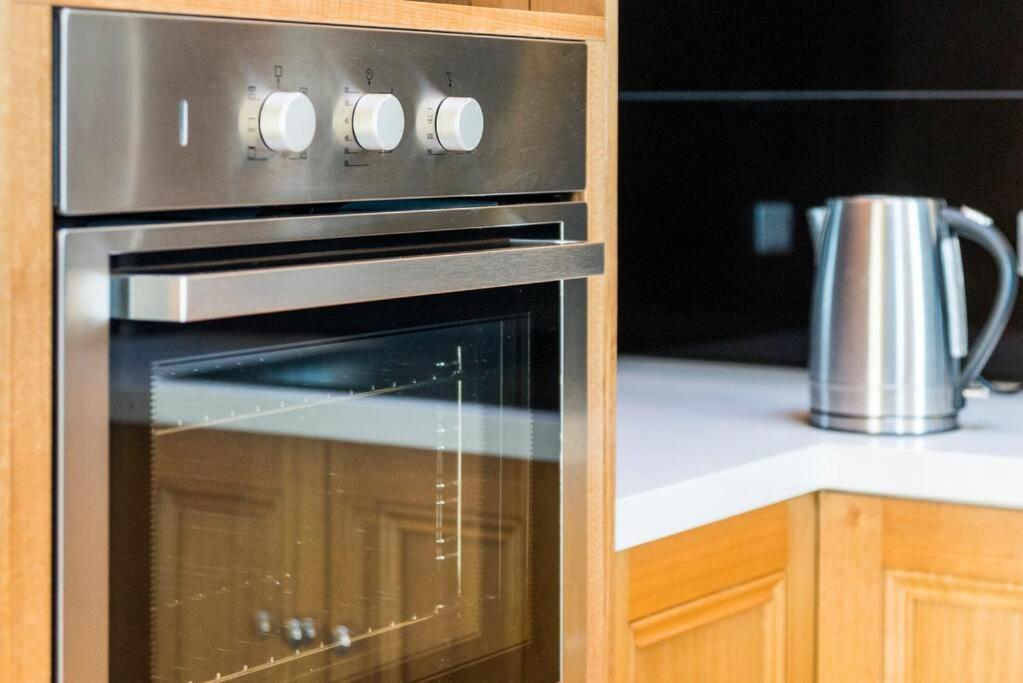 Cbd Premium Apartment, 3 Mins To Waterfront * Hobart