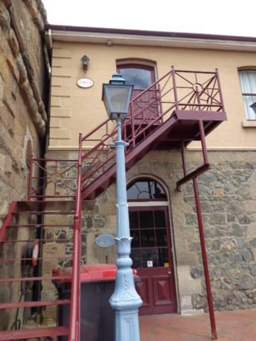 Cbd Premium Apartment, 3 Mins To Waterfront