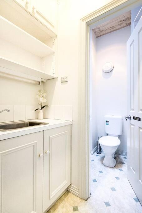 Apartment Cbd Premium Apartment, 3 Mins To Waterfront