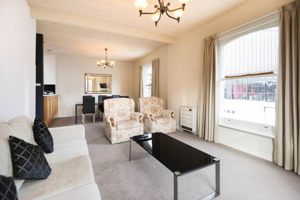 Cbd Premium Apartment, 3 Mins To Waterfront *