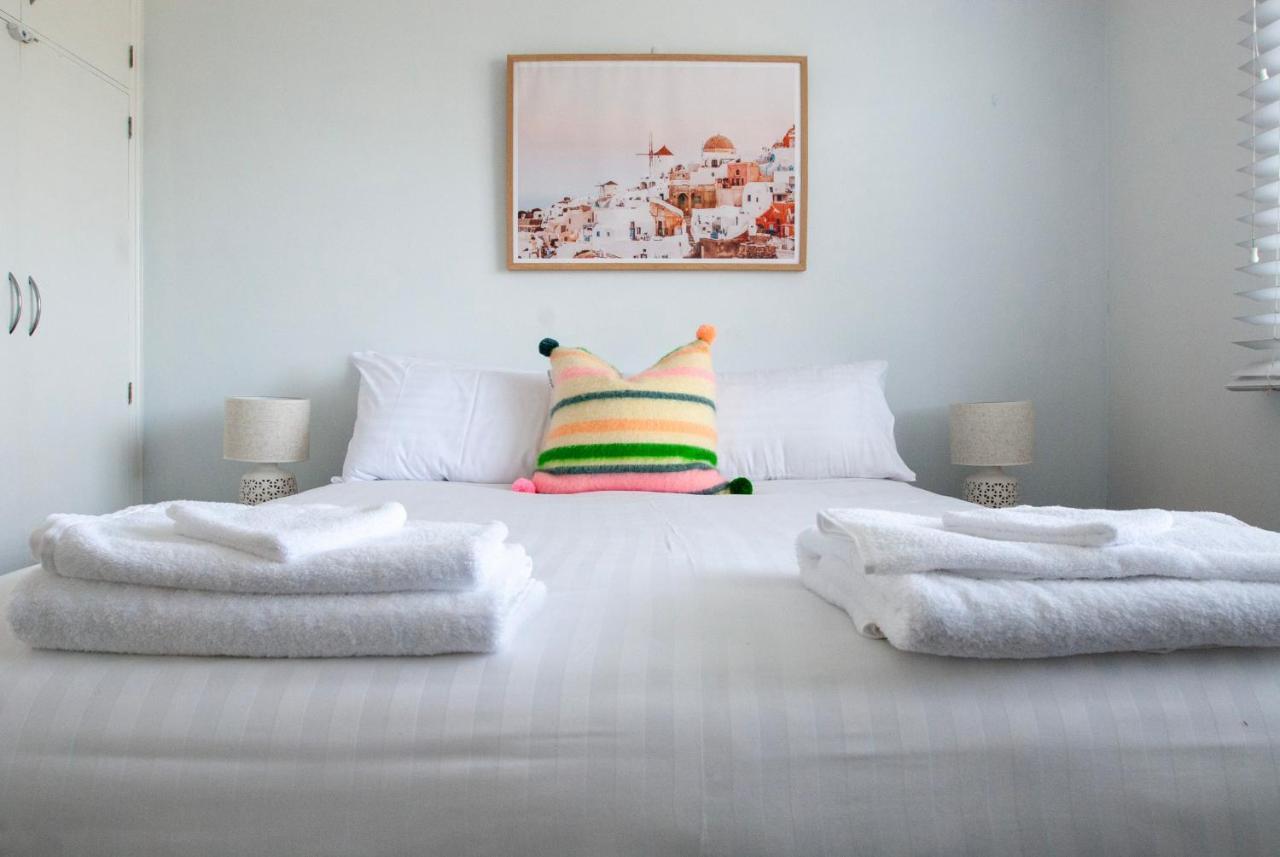 2 By The Beach, Sunny Stylish Beach Side Unit *