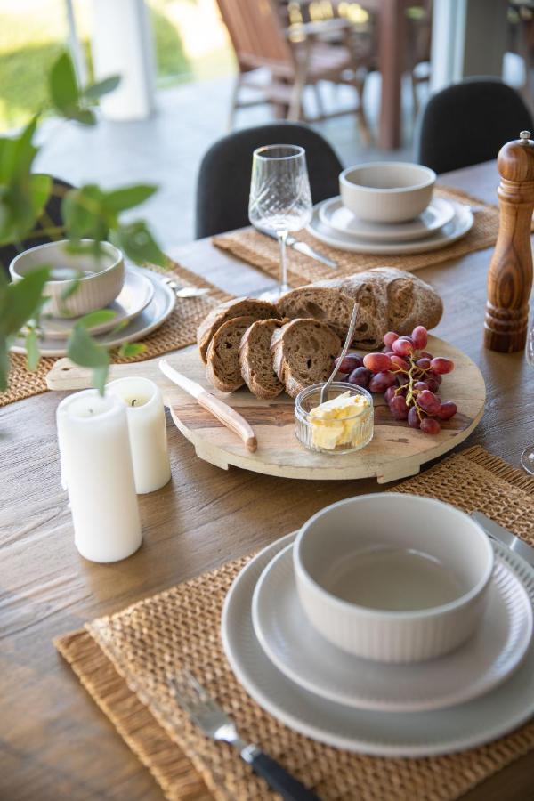 Amazing Sea Views Luxury House Homestay Hobart