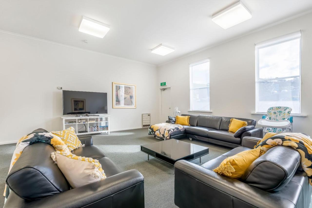 Holiday home 4 Bedroom House - Cbd - Free Parking - Free Wifi Hobart