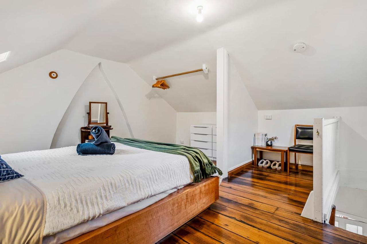 Holiday home Explore South Village From An 1855 Hobart
