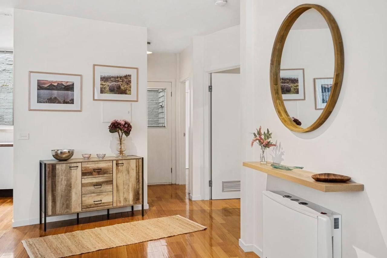 Centre Stage - Stroll To The Waterfront Apartment