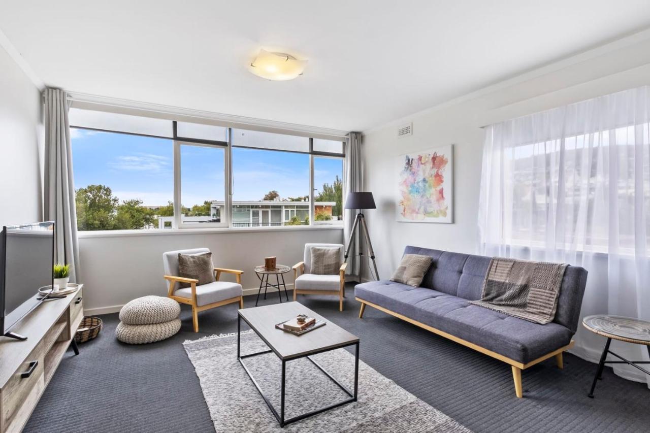 Apartment Scandi-chic Riverside Hideaway Near Attractions *