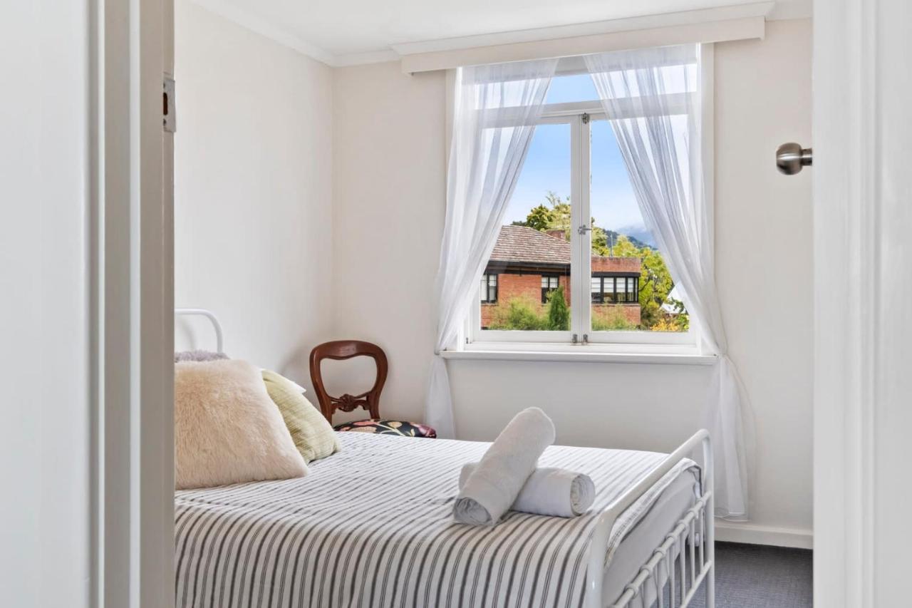 Apartment Scandi-chic Riverside Hideaway Near Attractions Hobart