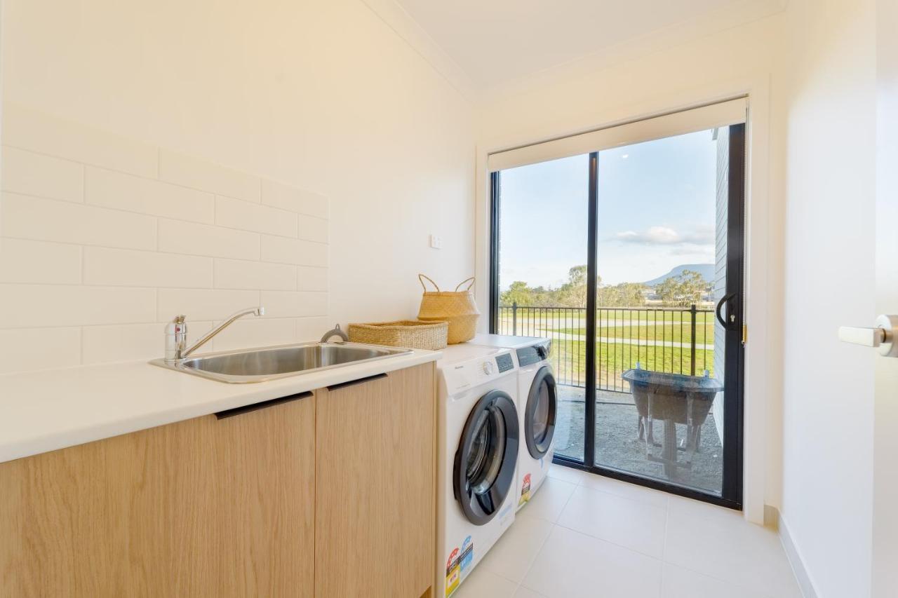 Luxury Waterfront Retreat 4br Award-winning * Hobart