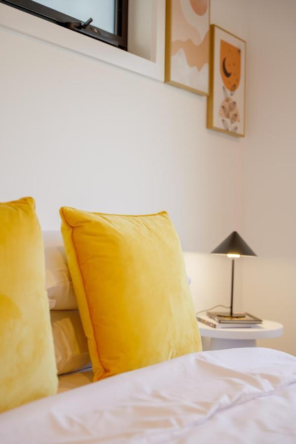 Luxury Waterfront Retreat 4br Award-winning Holiday home *