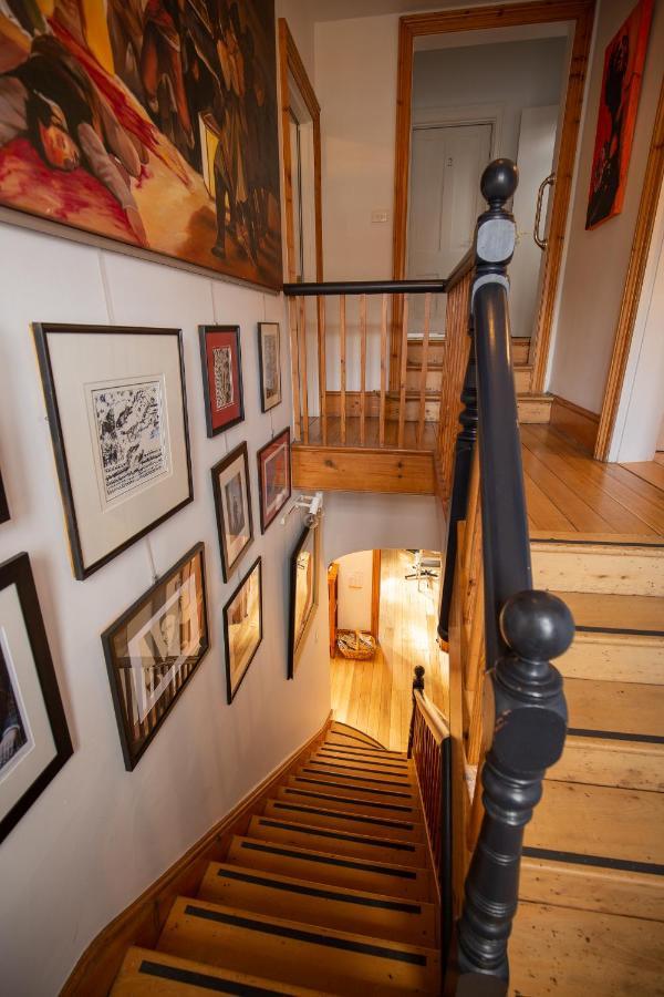 Assemblage Boutique Art Guest house *