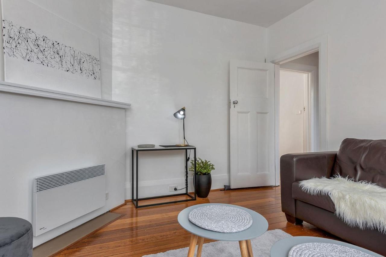 On Letitia Spacious Stylish Sleeps 6 Hobart