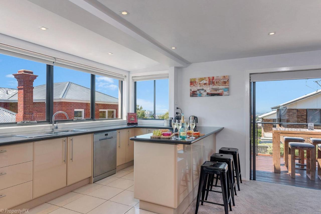 The Artview Fantastic Location Os Parking Hobart