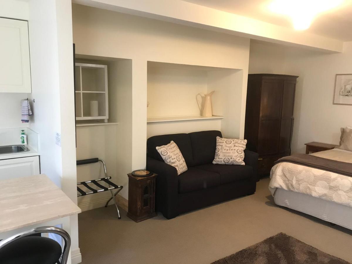 Belton - The Studio * Hobart