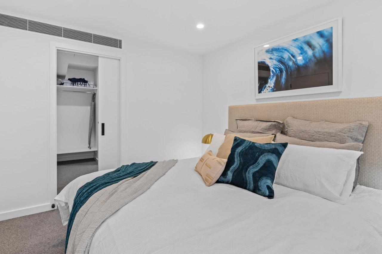 Upscale Urban Designer With Large Terrace In Cbd Hobart