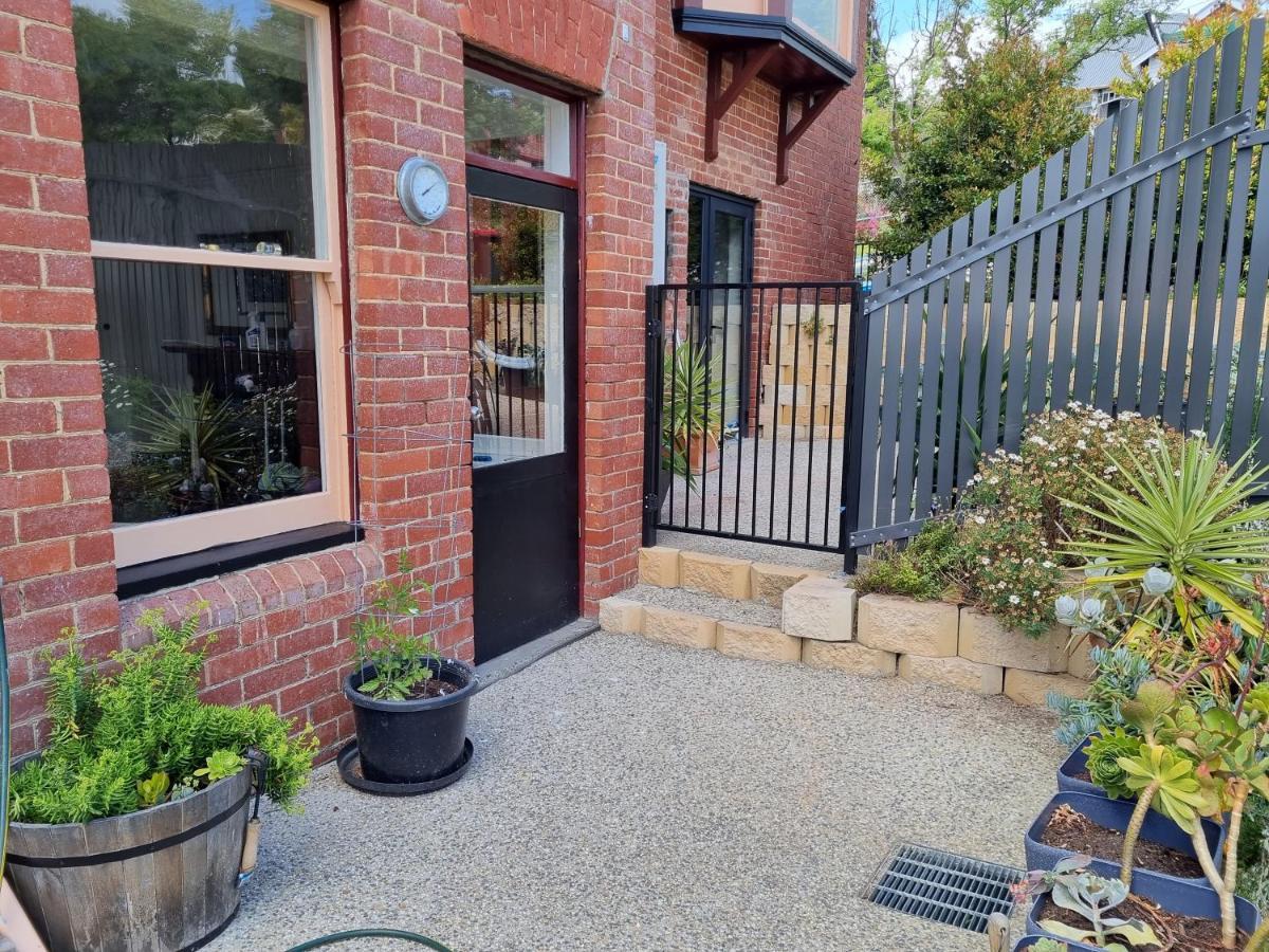 Apartment Lords Rest - Private And With Free Parking And Great Wifi