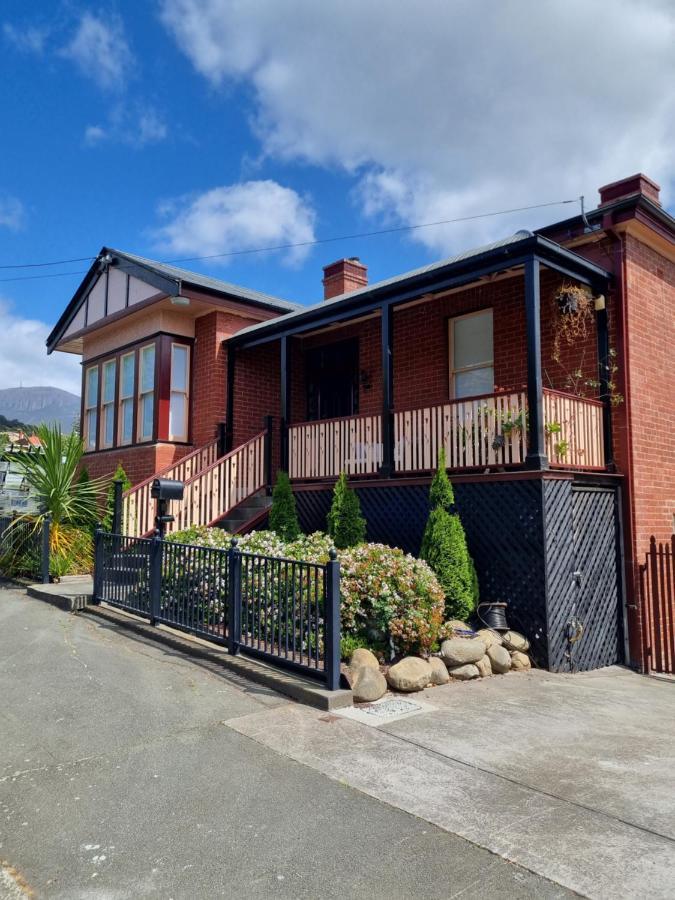 Apartment Lords Rest - Private And With Free Parking And Great Wifi