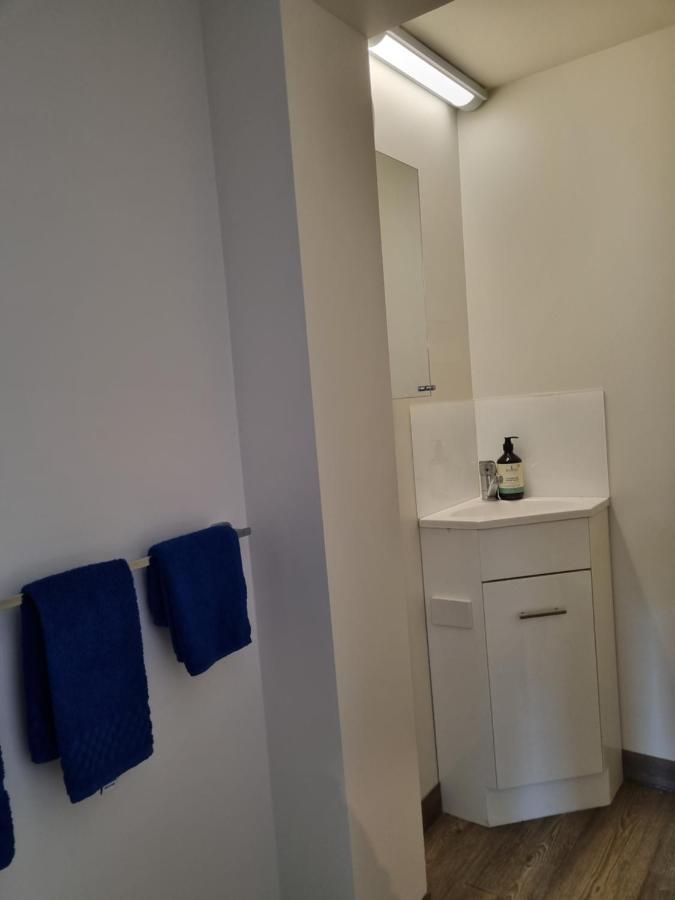 Apartment Lords Rest - Private And With Free Parking And Great Wifi