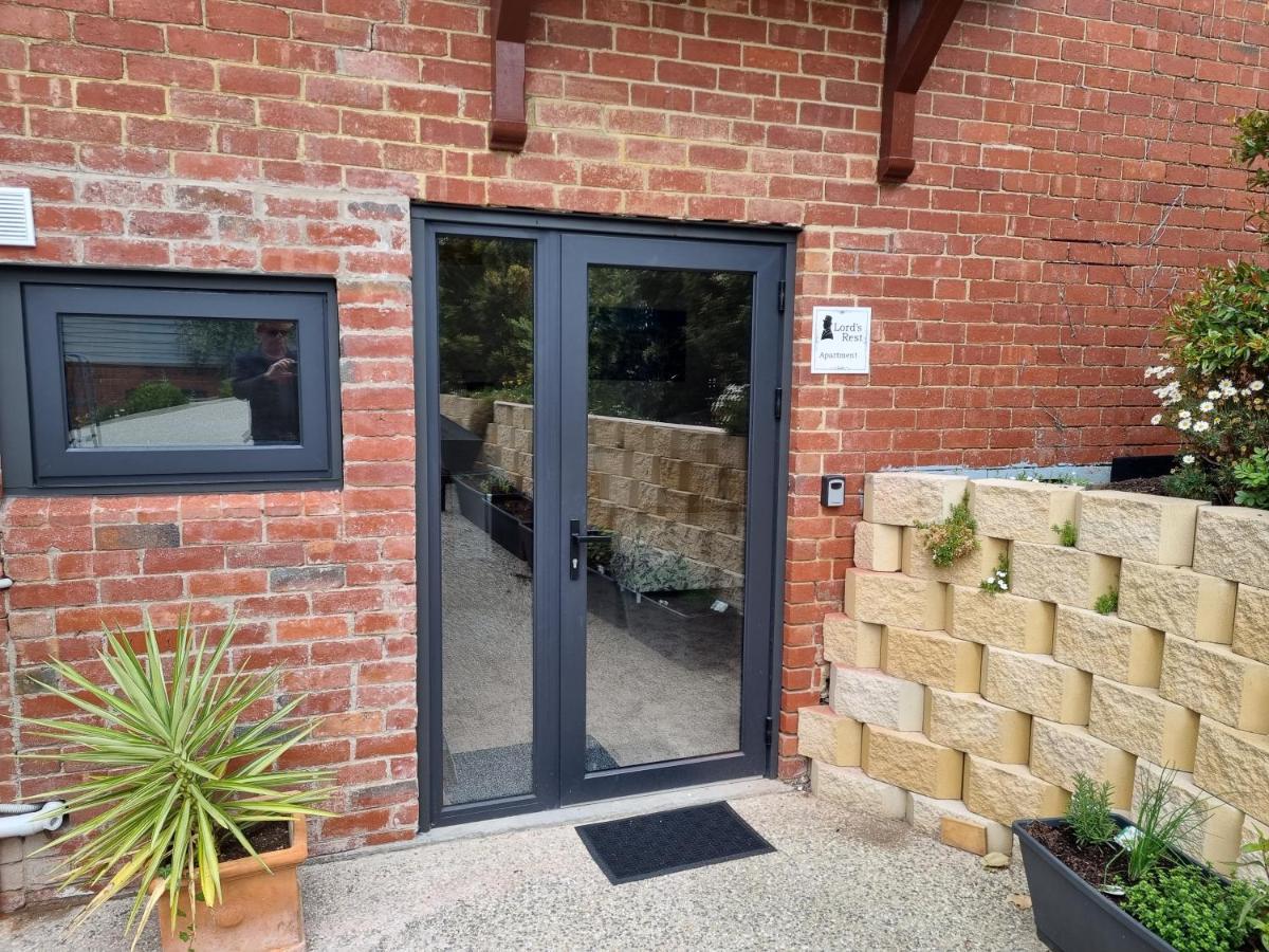 Lords Rest - Private And With Free Parking And Great Wifi