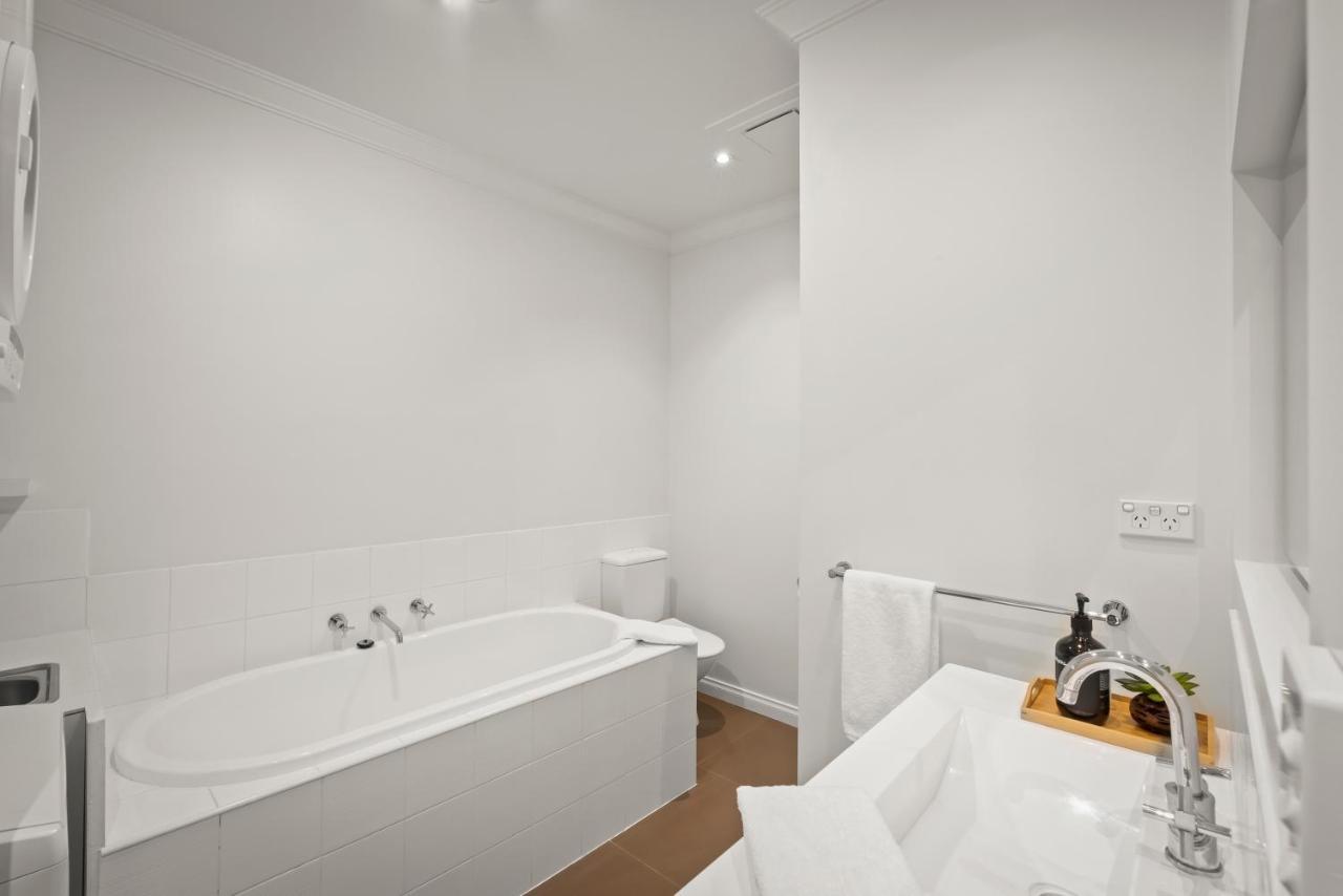 Luxury 2 Bedroom - Heart Of Cbd Apartment